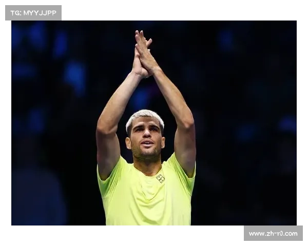 阿尔卡拉斯总决赛小组赛逆转弗里茨,展现顽强斗志